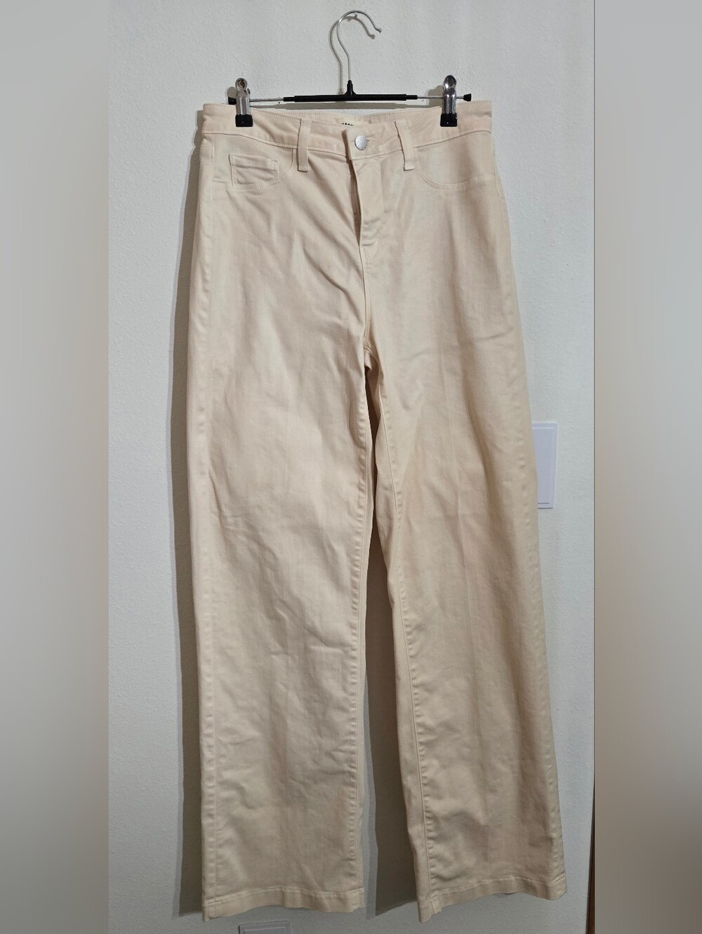 L'AGENCE Straight Leg Jeans in Cream